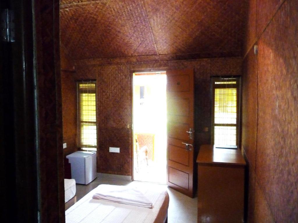 Savithri Inn Bamboo Cottages & Resorts Varkala Dış mekan fotoğraf