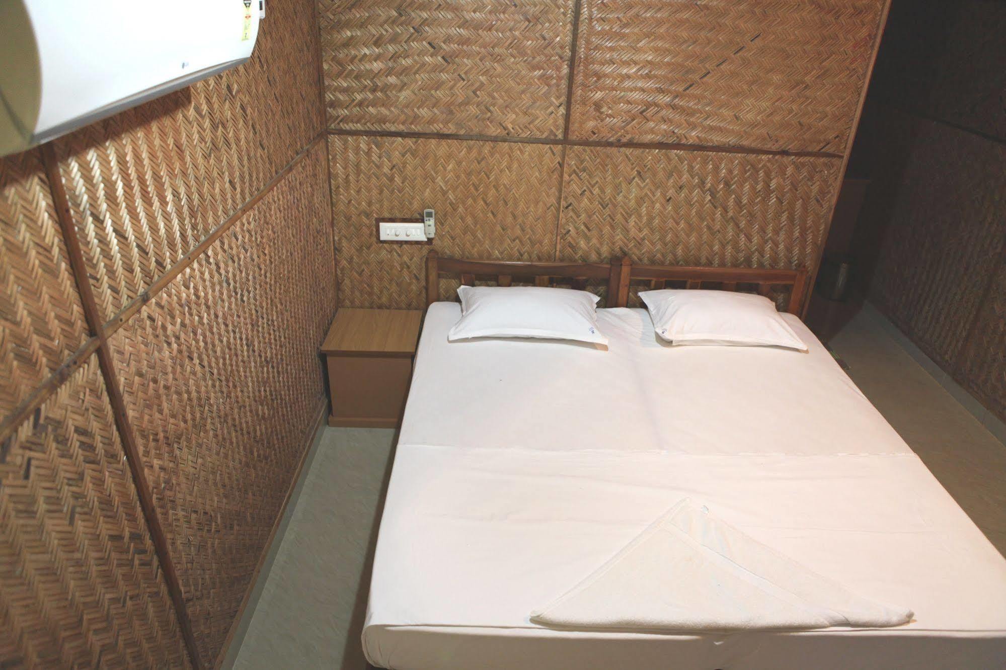 Savithri Inn Bamboo Cottages & Resorts Varkala Dış mekan fotoğraf