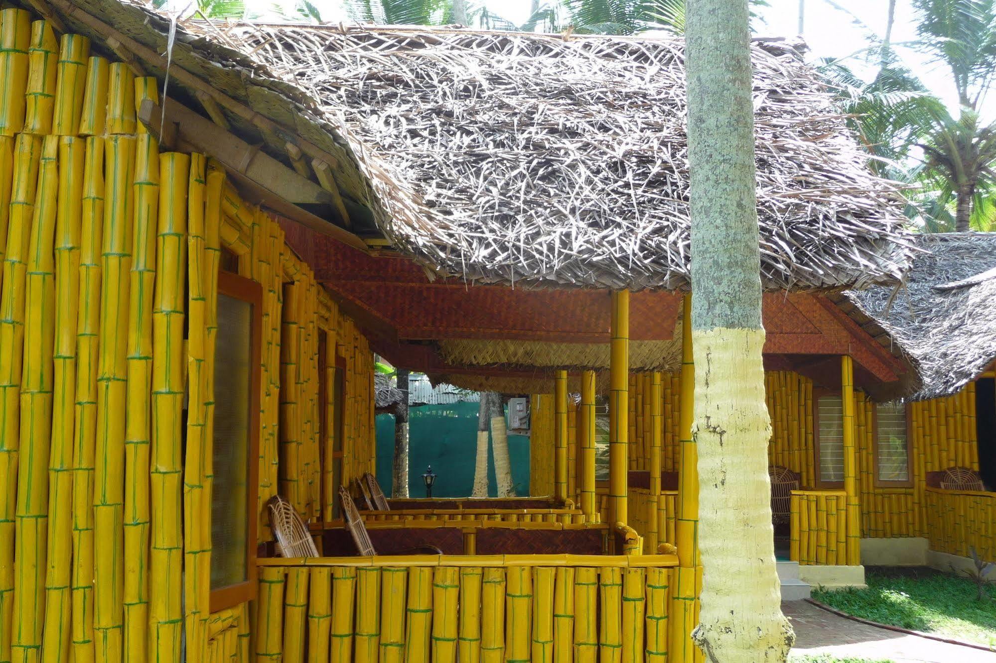 Savithri Inn Bamboo Cottages & Resorts Varkala Dış mekan fotoğraf